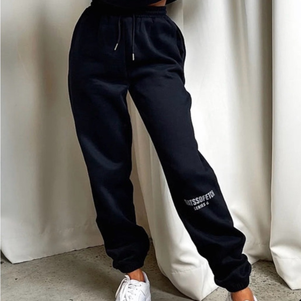 That’s So Fetch- Series 6 Sweatpants - Black